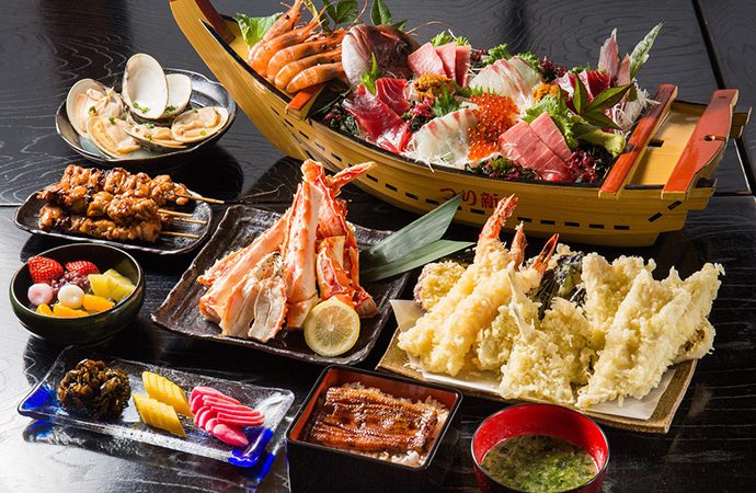 Traditional Yakatabune Lunch / Dinner Cruise on Tokyo Bay [DeluxeⅡ ...